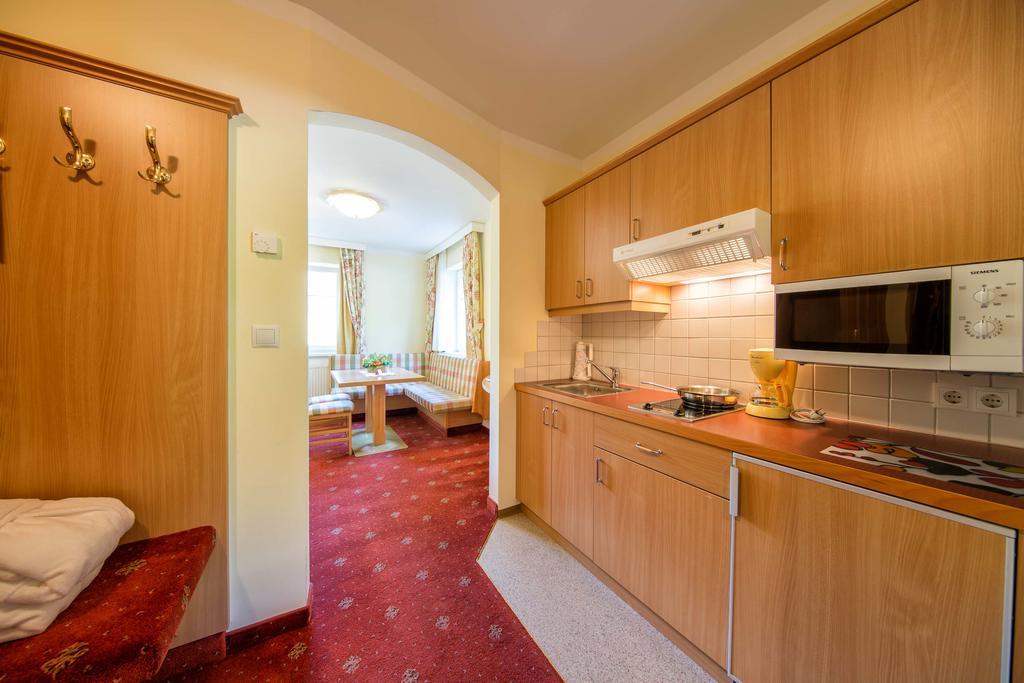 Residence Rossboden Mit Hallenbad 베라노 외부 사진